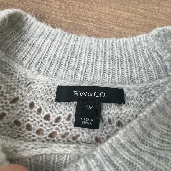 RW&CO Small light Grey sweater - Picture 2 of 5